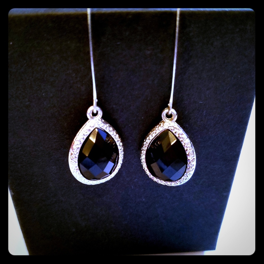 Black Stone Teardrop Statement Earrings